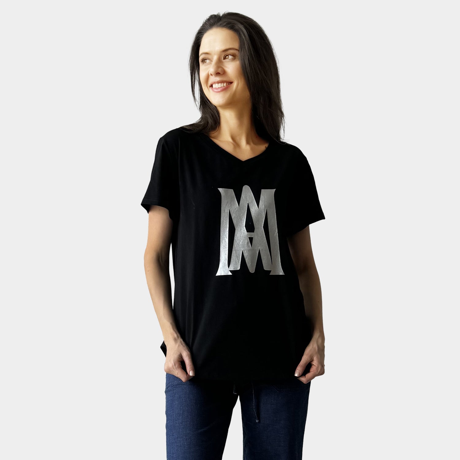 AM24057 V - NECK TEE