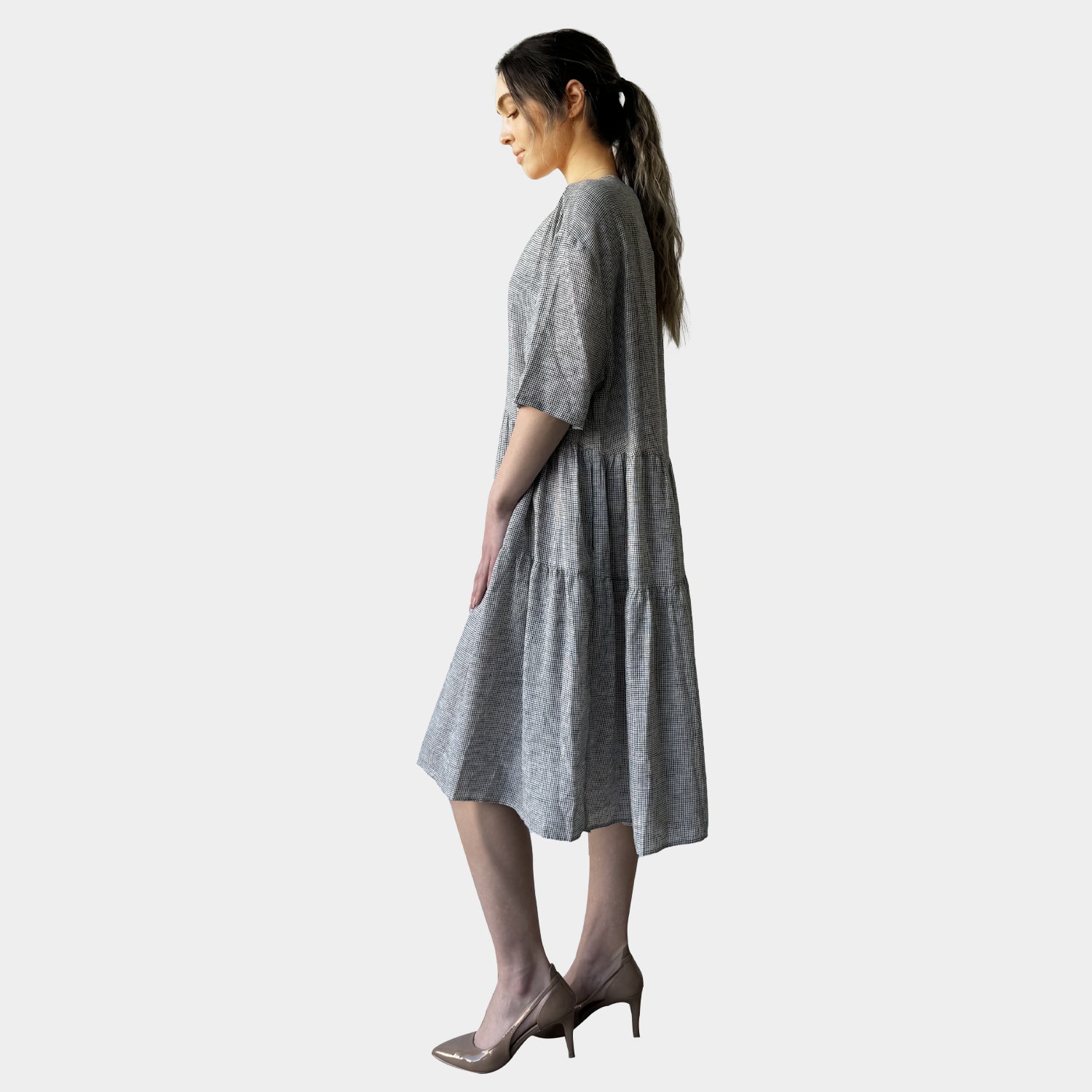 AM01128-2 V NECK GINGHAM 100%LINEN DRESS