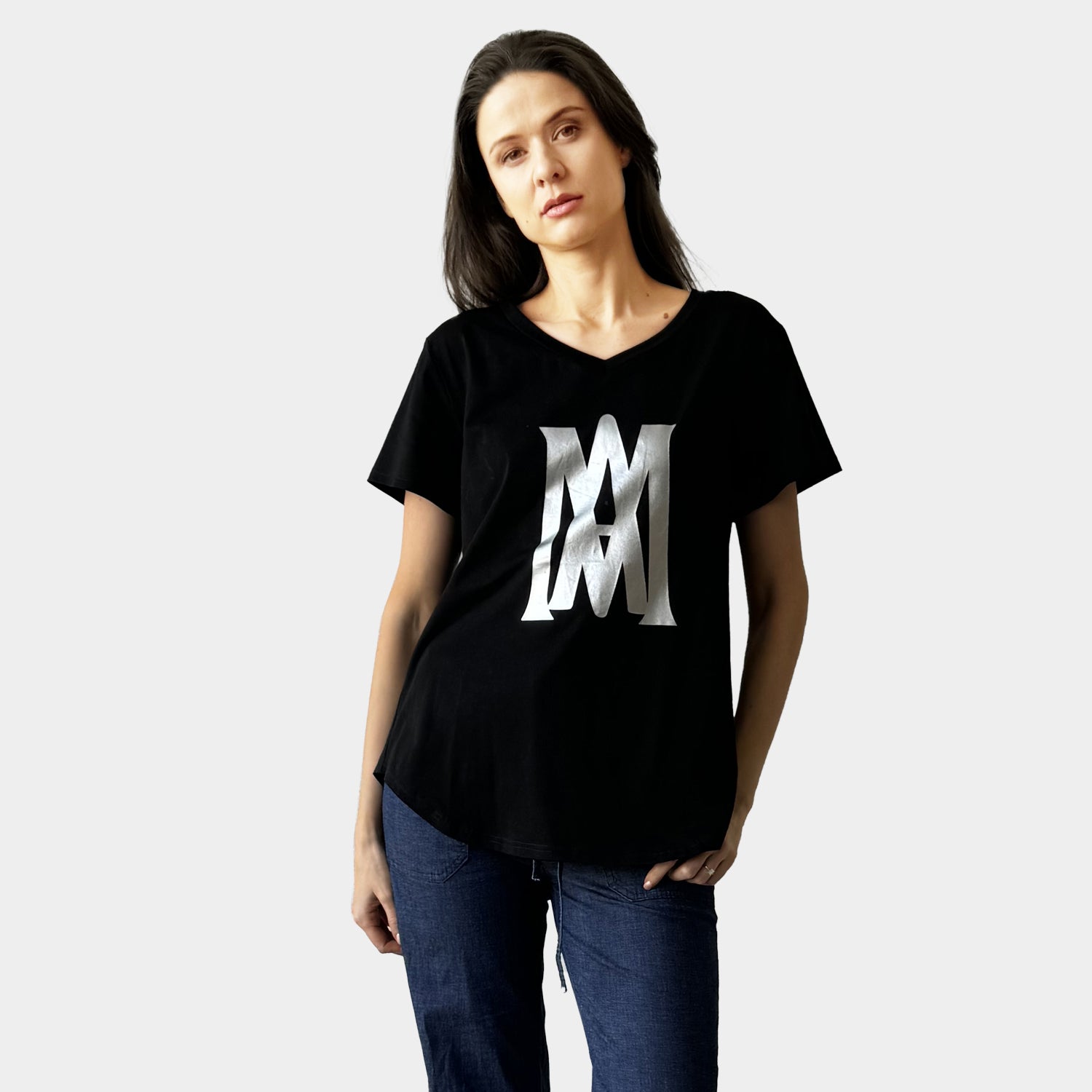 AM24057 V - NECK TEE