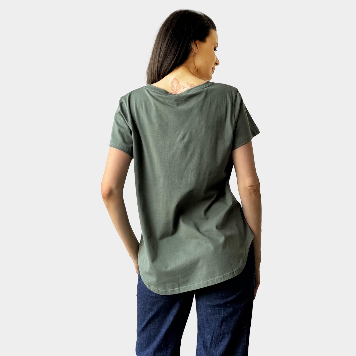 AM24057 V - NECK TEE