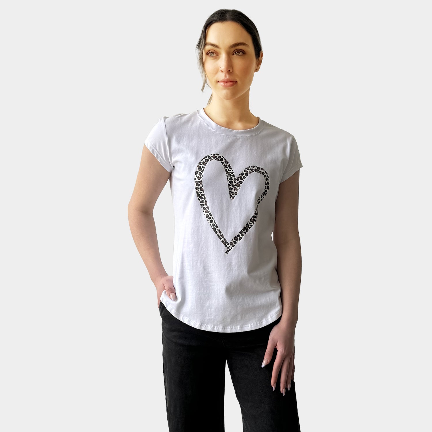 AM01292 LEOPARD LOVE TEE