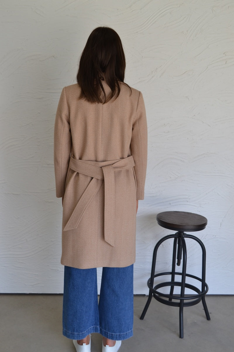 AM022193-1  CLASSIC  COAT