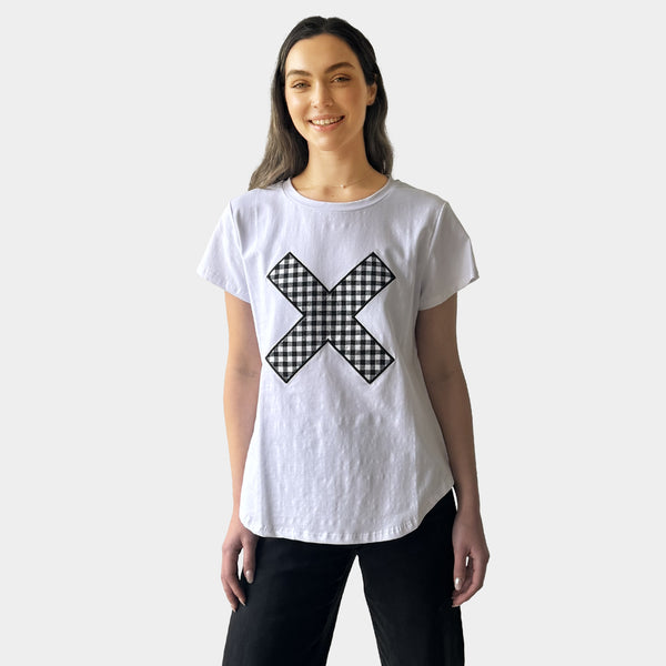 AM01267-3 EMBROIDERY GINGHAM CROSS TEE